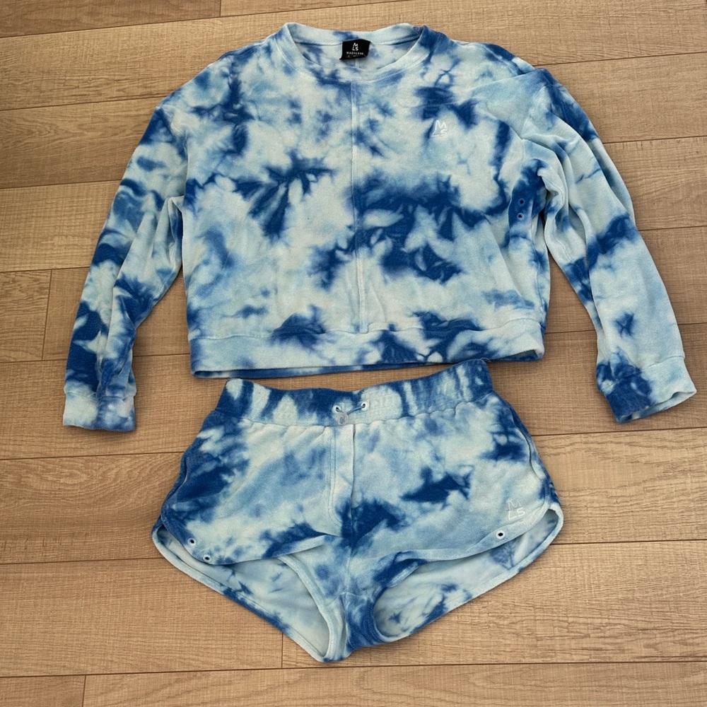 Blue Tie-Dye Sweatshirt and Shorts Set